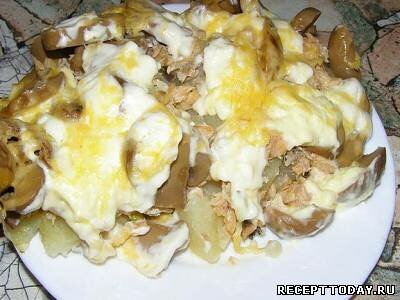 Рецепт Картошка с мясом и грибами в мультиварке