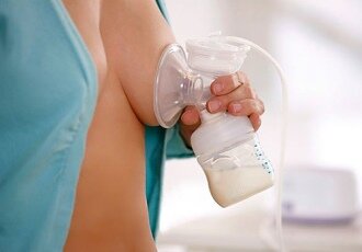 Рецепт Как лучше сцеживать грудное молоко?