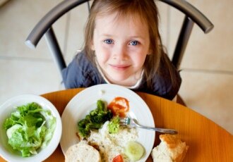 Рецепт Как научить ребенка есть полезную пищу?