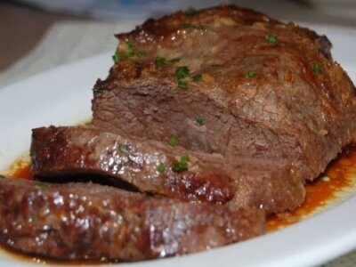 Рецепт Мясо в духовке к 8 марта